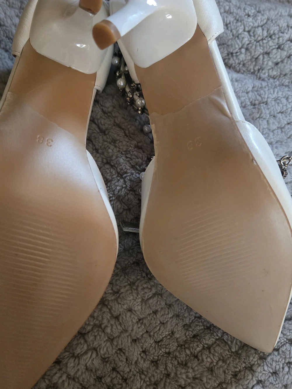 Camssoo Off White Ivory Rhinestone Tassel Stiletto Heels - Size 7.5 NWOT